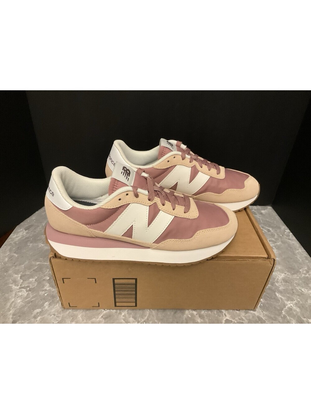 New! Womens New Balance 237V1 Vintage Rose/Rosewood Athletic Shoes. Size 10.5.